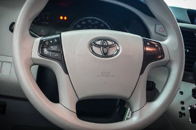 2014 Toyota Sienna LE