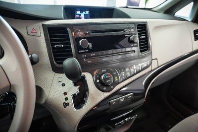 2014 Toyota Sienna LE