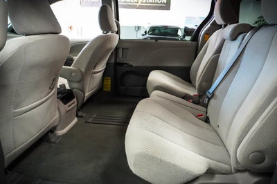 2014 Toyota Sienna LE