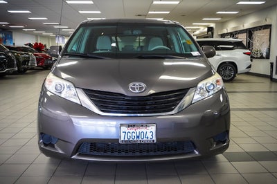 2014 Toyota Sienna LE