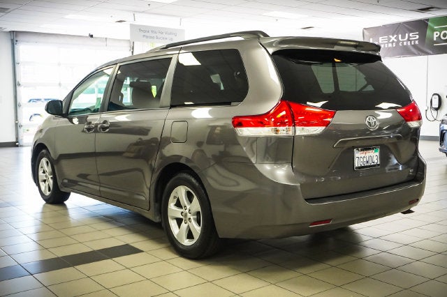 2014 Toyota Sienna LE