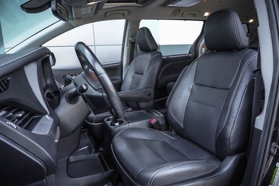 2020 Toyota Sienna SE Premium