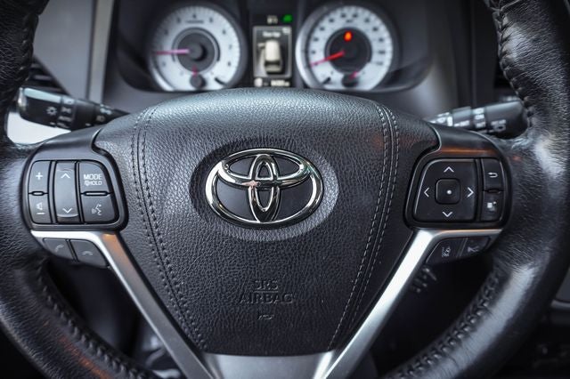 2020 Toyota Sienna SE Premium