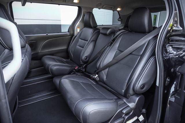 2020 Toyota Sienna SE Premium