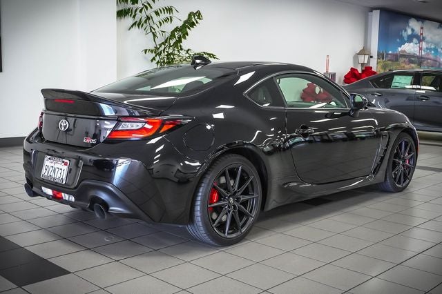2024 Toyota GR86 Premium