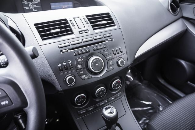 2013 Mazda Mazda3 i Touring