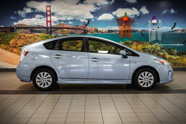 2013 Toyota Prius Plug-in 5dr HB (Natl)