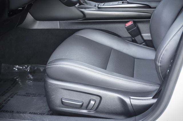 2025 Lexus IS 300