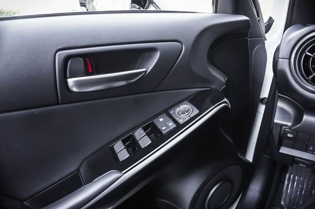 2025 Lexus IS 300