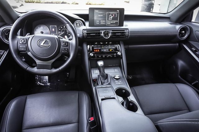 2025 Lexus IS 300