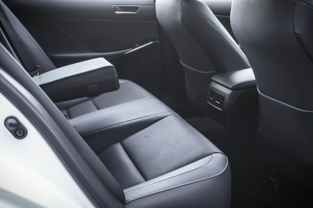 2025 Lexus IS 300