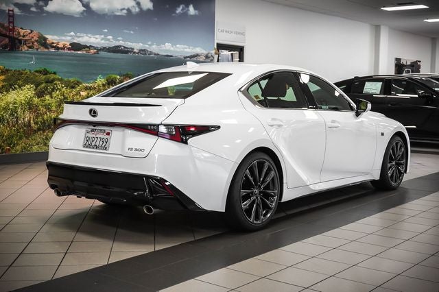 2025 Lexus IS 300