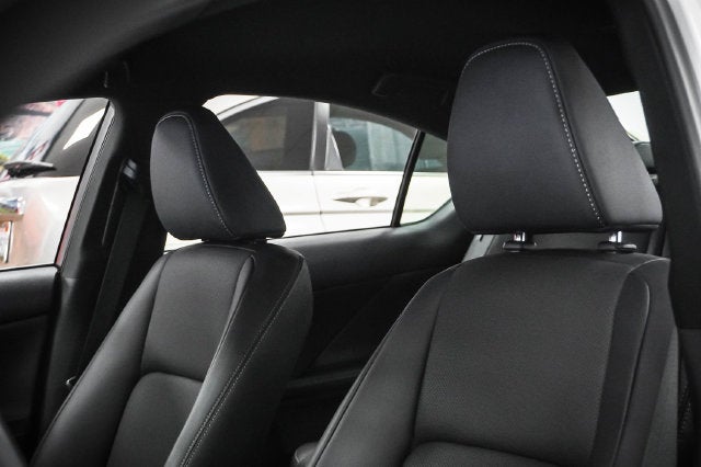 2025 Lexus IS 300