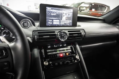 2025 Lexus IS 300