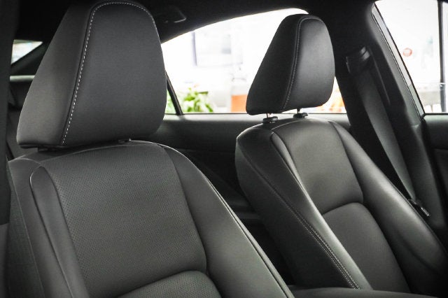 2025 Lexus IS 300