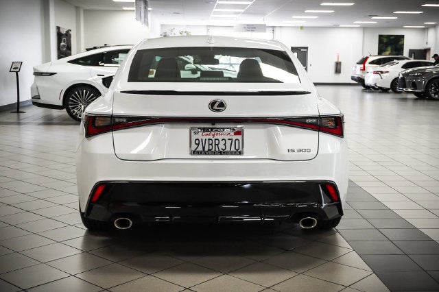 2025 Lexus IS 300