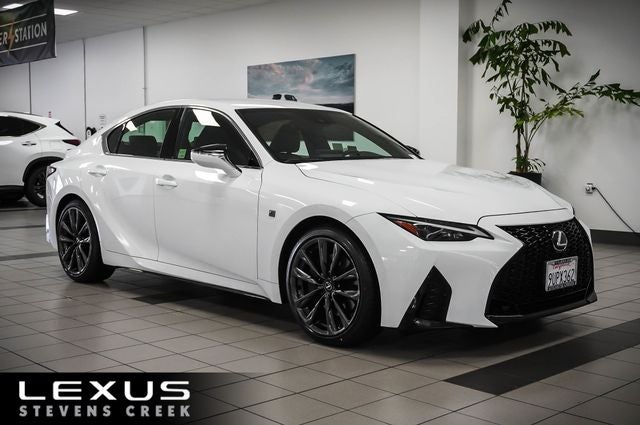 2025 Lexus IS 300 F SPORT DESIGN