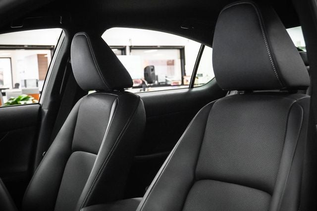 2025 Lexus IS 300 F SPORT DESIGN