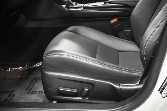 2025 Lexus IS 300 F SPORT DESIGN