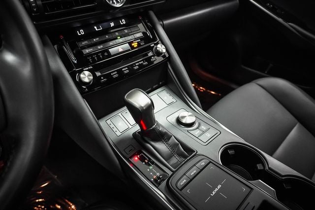 2025 Lexus IS 300 F SPORT DESIGN