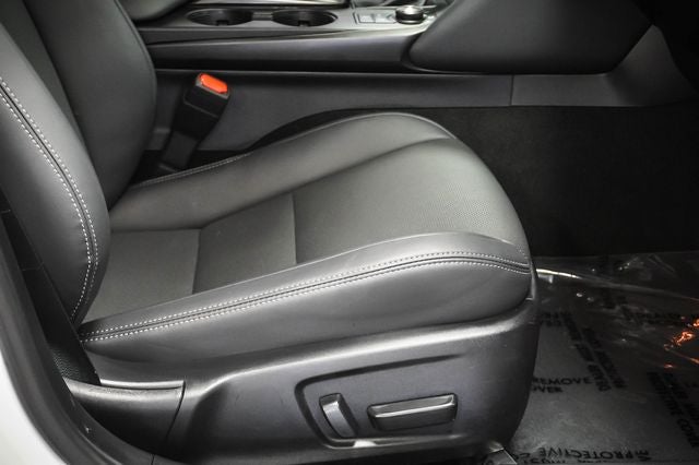 2025 Lexus IS 300 F SPORT DESIGN