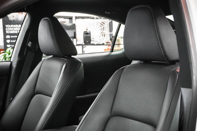 2025 Lexus IS 300 F SPORT DESIGN