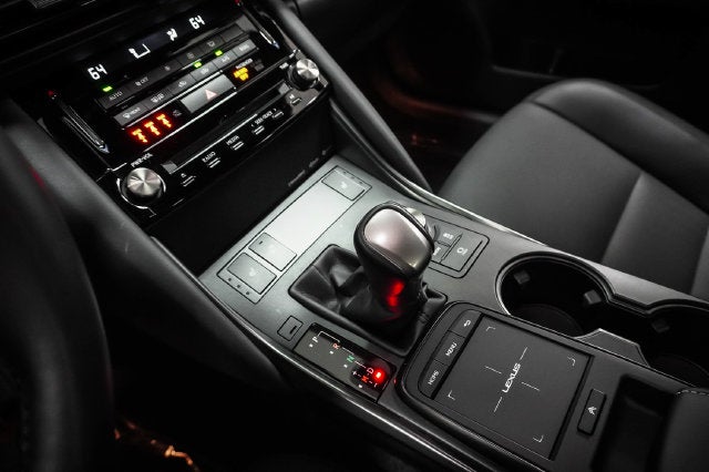 2025 Lexus IS 300 F SPORT DESIGN