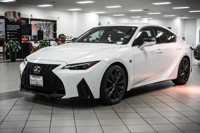 2025 Lexus IS 300 F SPORT DESIGN