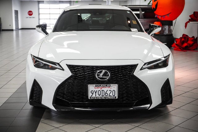 2025 Lexus IS 300 F SPORT DESIGN