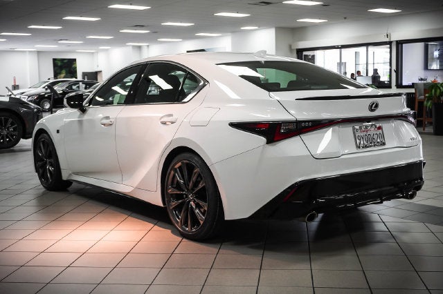 2025 Lexus IS 300 F SPORT DESIGN