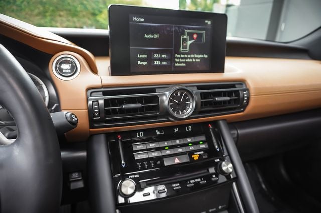 2024 Lexus IS 300