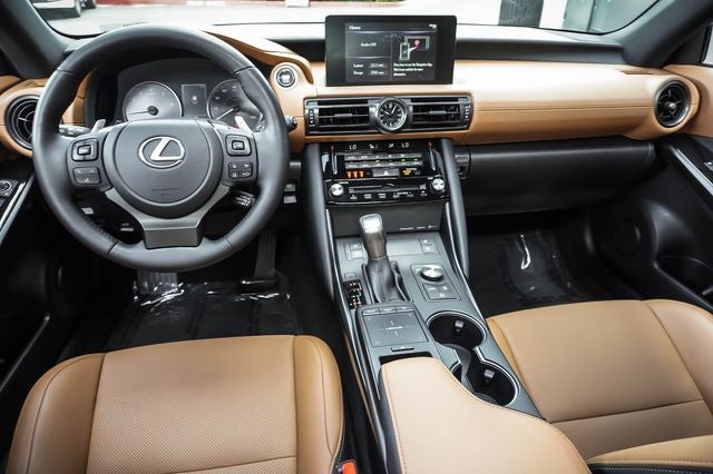 2024 Lexus IS 300