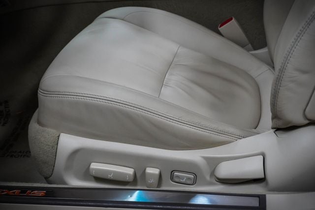 2005 Lexus SC 430