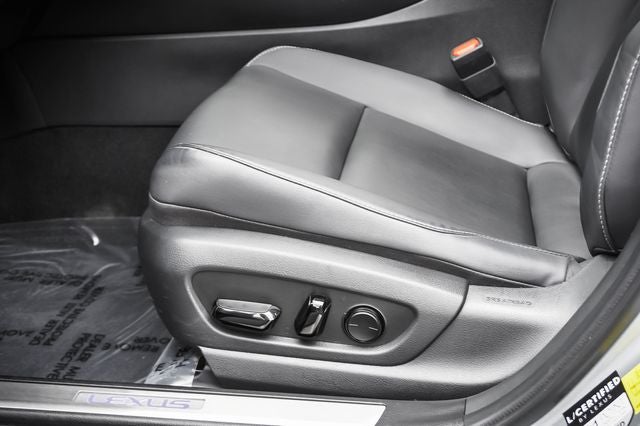 2023 Lexus UX 250h