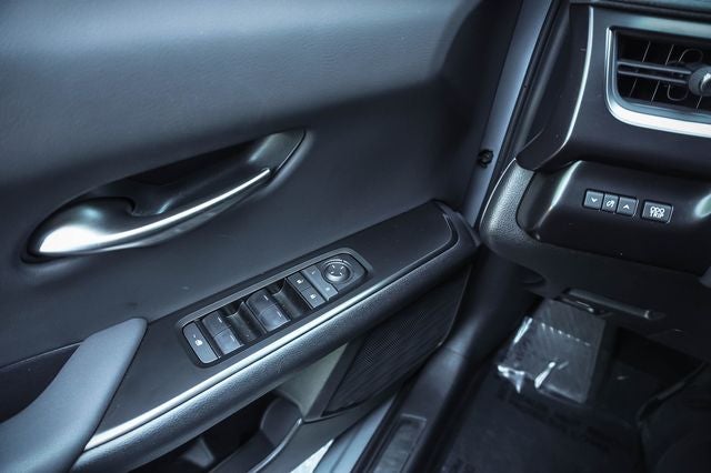 2025 Lexus UX 300h