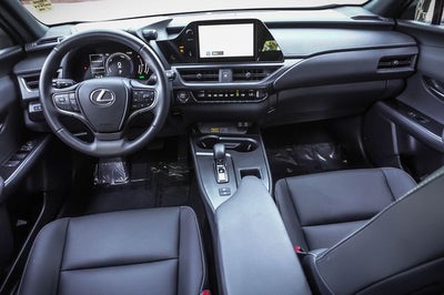 2025 Lexus UX 300h