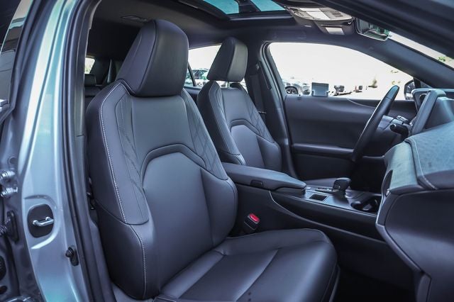 2025 Lexus UX 300h