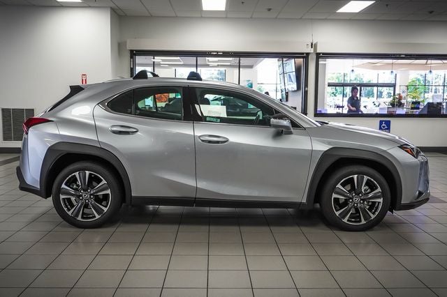 2025 Lexus UX 300h