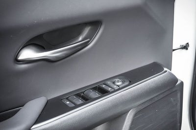 2025 Lexus UX 300h