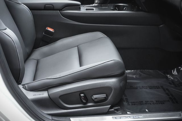 2025 Lexus UX 300h