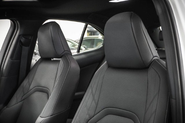 2025 Lexus UX 300h Premium