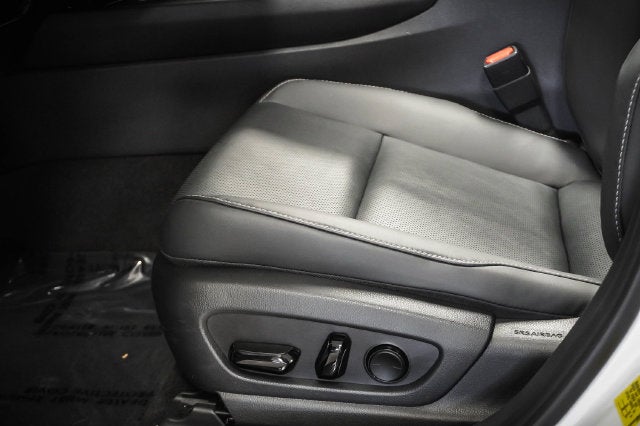 2025 Lexus UX 300h Premium