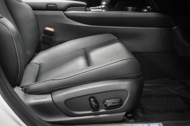 2025 Lexus UX 300h Premium