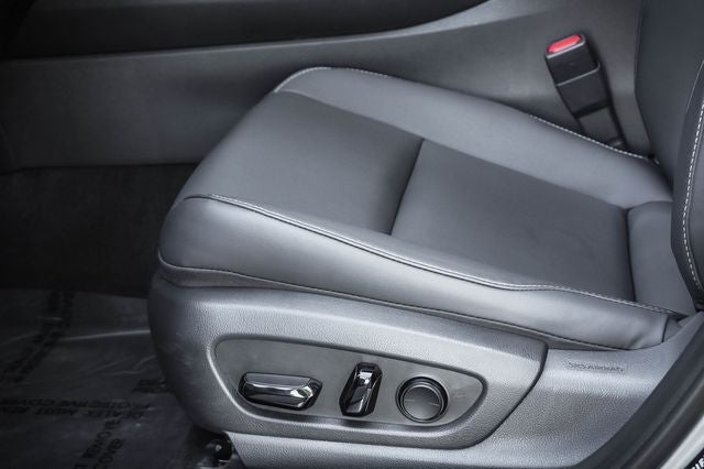 2025 Lexus UX 300h