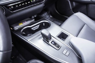 2025 Lexus UX 300h