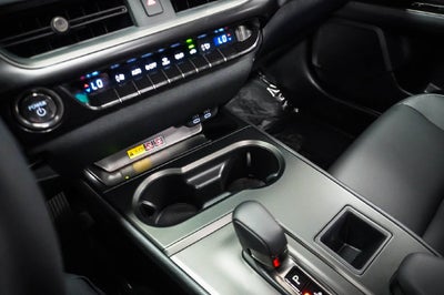 2025 Lexus UX 300h