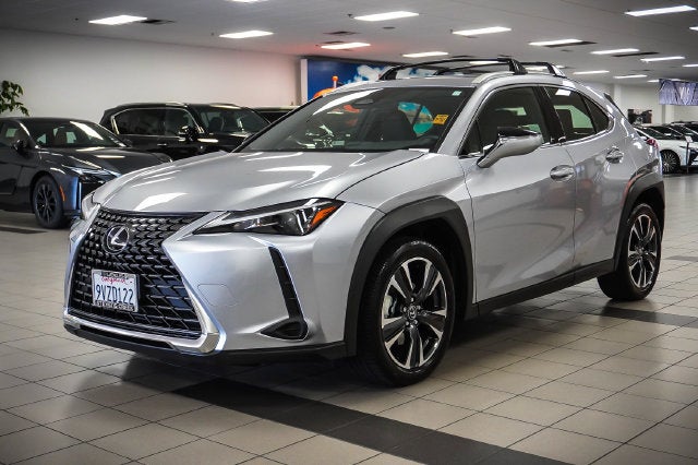 2025 Lexus UX 300h