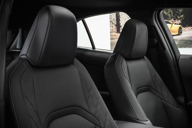 2025 Lexus UX 300h
