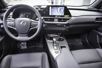 2025 Lexus UX 300h