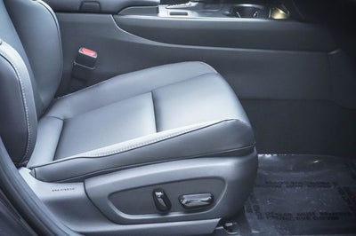 2026 Lexus UX 300h